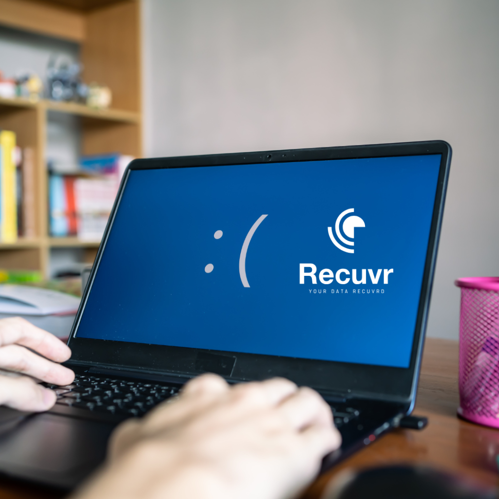Laptop Recuvry Failed Laptop with Recuvr Logo